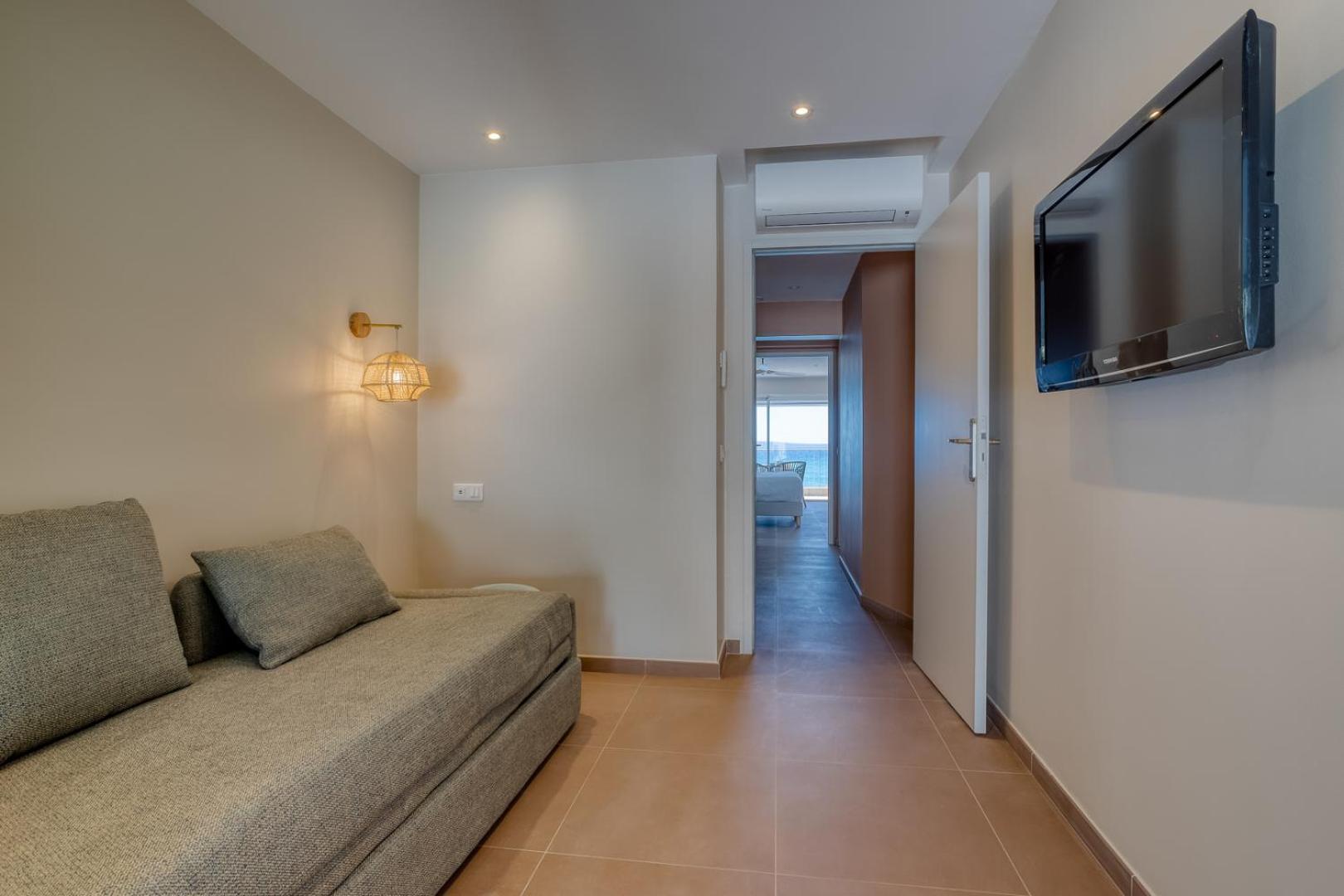 Roc Hotel - Hotel 4 Etoiles Les Pieds Dans L'Eau Le Lavandou Ngoại thất bức ảnh