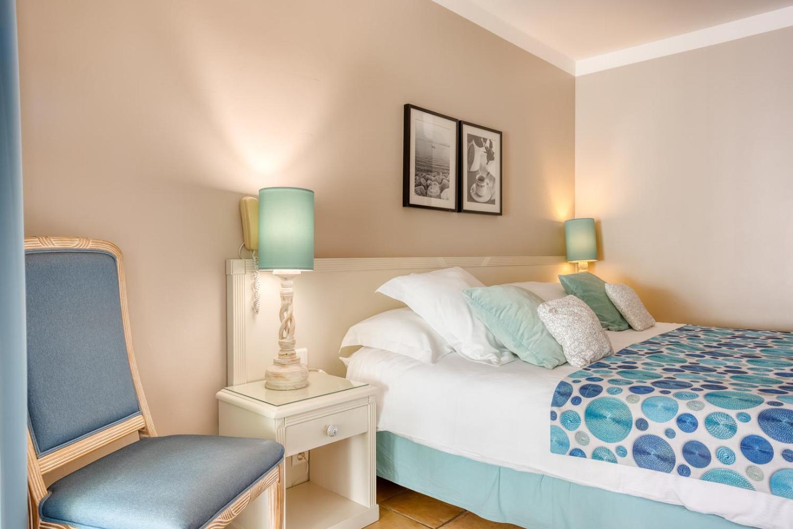Roc Hotel - Hotel 4 Etoiles Les Pieds Dans L'Eau Le Lavandou Ngoại thất bức ảnh