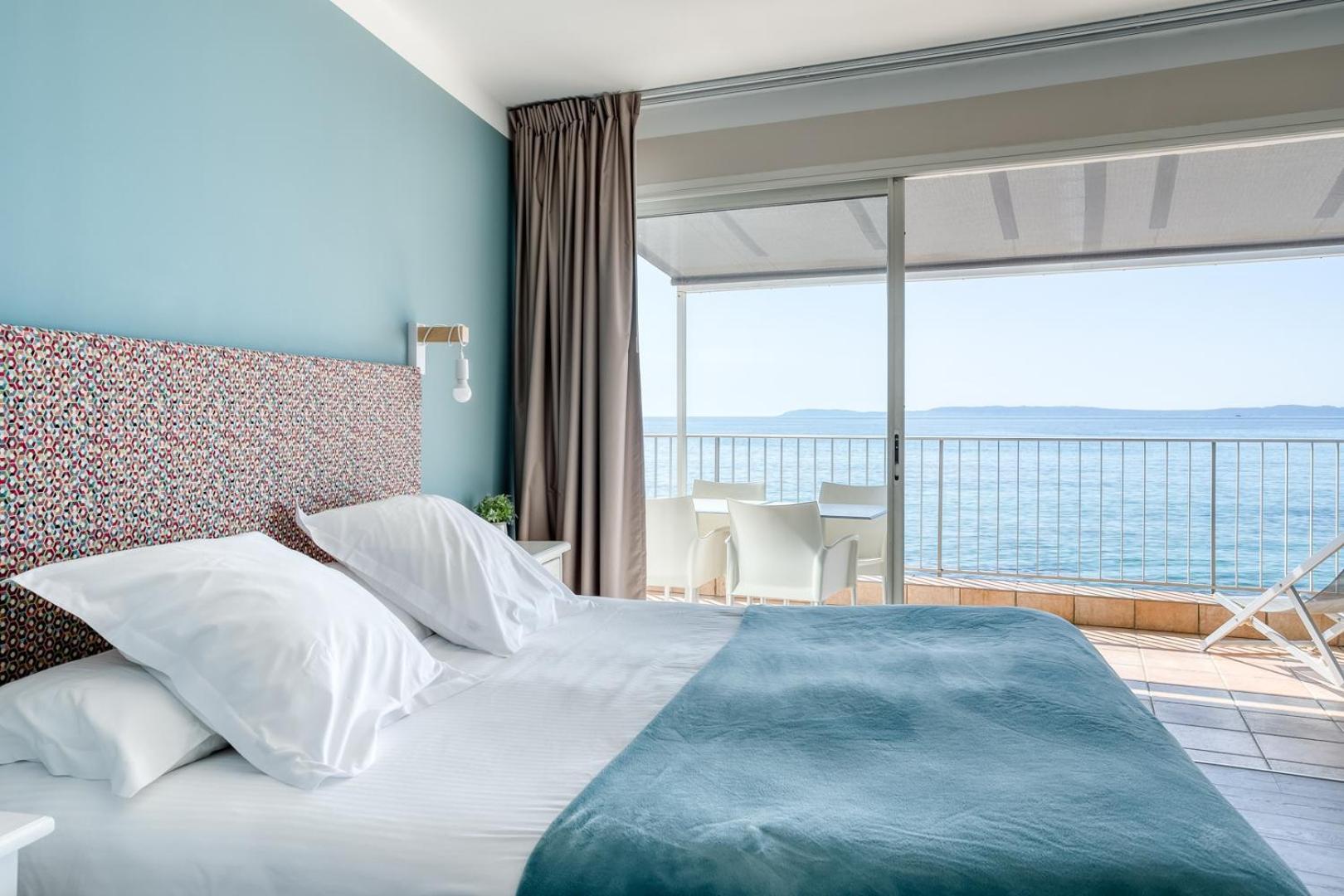 Roc Hotel - Hotel 4 Etoiles Les Pieds Dans L'Eau Le Lavandou Ngoại thất bức ảnh