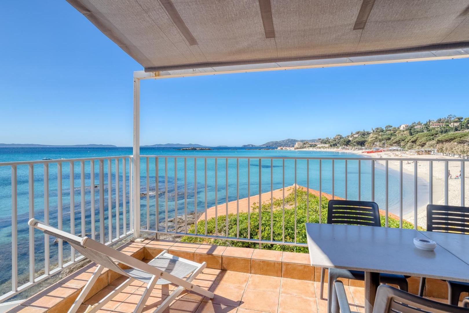 Roc Hotel - Hotel 4 Etoiles Les Pieds Dans L'Eau Le Lavandou Ngoại thất bức ảnh