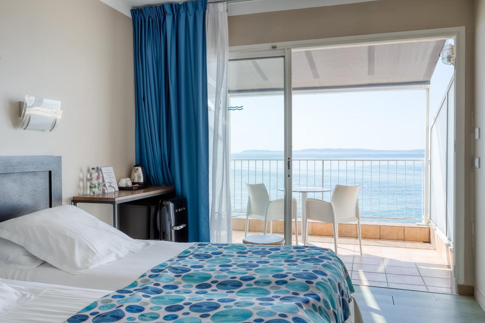 Roc Hotel - Hotel 4 Etoiles Les Pieds Dans L'Eau Le Lavandou Ngoại thất bức ảnh