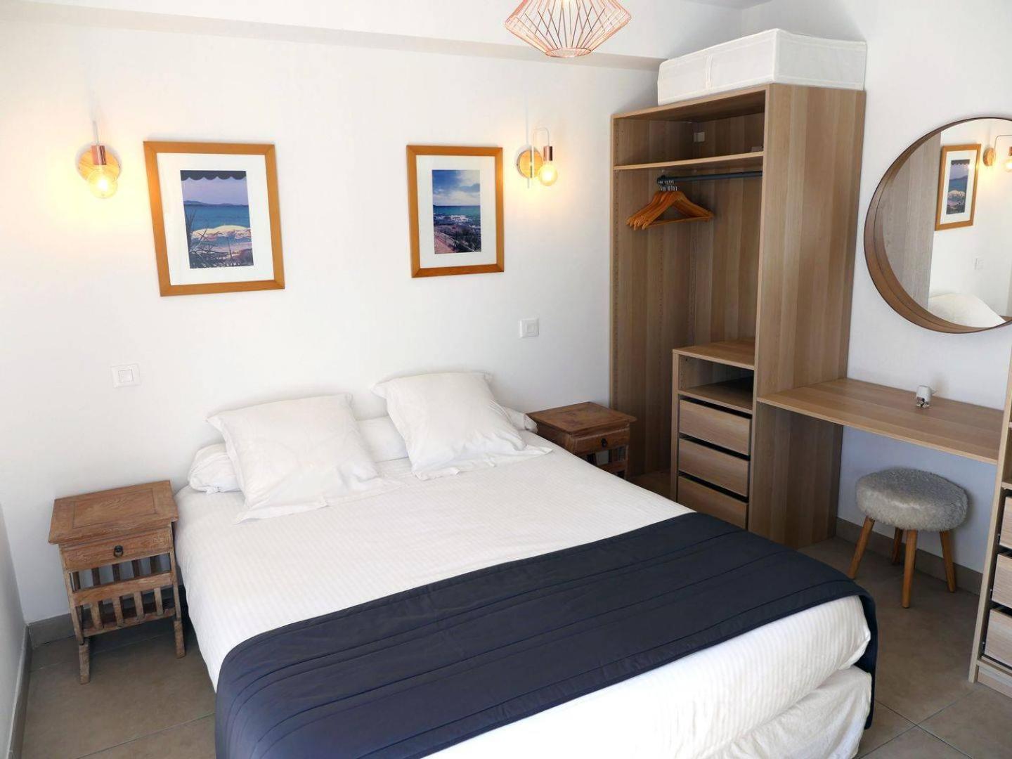 Roc Hotel - Hotel 4 Etoiles Les Pieds Dans L'Eau Le Lavandou Ngoại thất bức ảnh